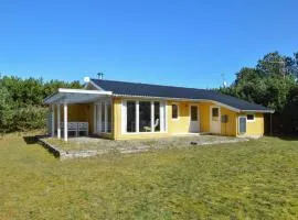 Gorgeous Home In Rødby With Kitchen
