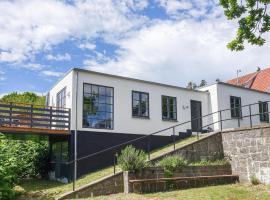 Gorgeous Apartment In Allinge With Wifi，位于阿灵厄的酒店