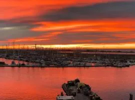 ''Luigi'' BALCON SUR LA MER et le Port de Sète