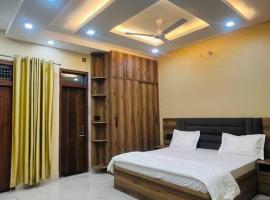 Rampukar singh Homestay，位于Ayodhya的酒店