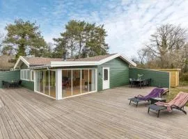 3 Bedroom Beautiful Home In Nexø