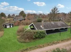 3 Bedroom Beautiful Home In Samsø