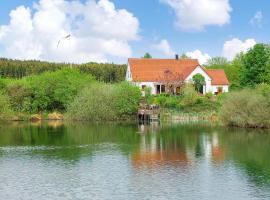 Awesome Home In Genarp With Wifi