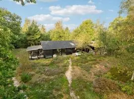 2 Bedroom Lovely Home In Højslev