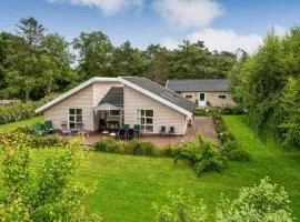 Stunning Home In Højby With Wifi