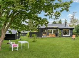 Beautiful Home In Vig With Wifi