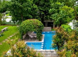 River Wild holiday home，位于Athirappilly的酒店