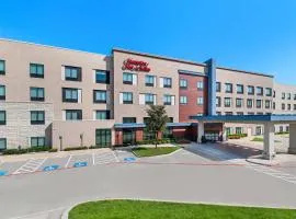 Hampton Inn & Suites Dallas - Farmers Branch