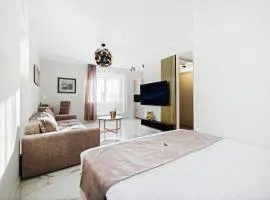 F-Apartments - River view, Contactless