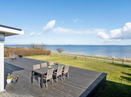 Stunning Home In Kalvehave With Wifi，位于Kalvehave的酒店