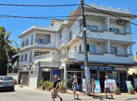 Monalysa Holidays，位于格兰贝伊的酒店