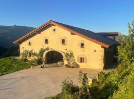 Olabe hostel，位于Ea的青旅