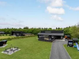 Stunning Home In Hemmet With Wifi