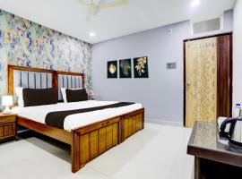 Super Townhouse VIP Hills Hitech City，位于Madhapur的酒店
