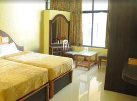 Hotel Durga International，位于瑟格莱什布尔的酒店