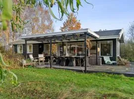 Cozy Summer House Near Vejby Beach