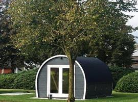 Camping POD 3 persoons Lindershoeve Bergeijk，位于博黑克的小屋