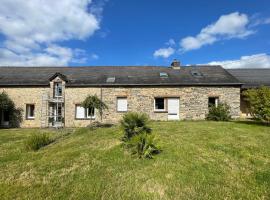 Maison familiale domaine val Léose，位于Grand-Fougeray的酒店
