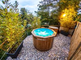 Prague Bay Houseboats，位于布拉格的酒店