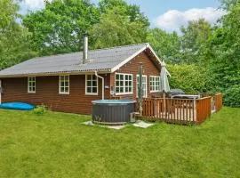 Amazing Home In Thyholm With Wifi