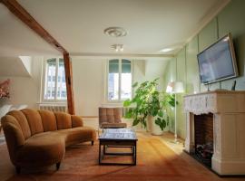 Familienwohnung im Herzen von Bern mit Pool und Sauna，位于伯尔尼的带泳池的酒店