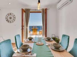 Magic Sea View - Apartments Rina，位于卡尔卢巴格的酒店