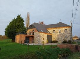 Le murmure du ruisseau - Pièce de vie 60 m2 - Terrasse 30 M2 - 2 WC，位于Sémeries的酒店