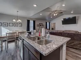 Spacious Retreat with Black Hills Views