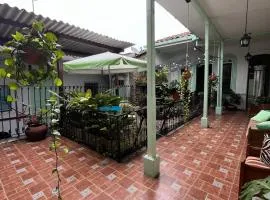 Sandalio Hostal Cali