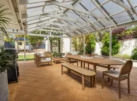 Bayleaf Retreat Family and Pet Friendly Beach Escape