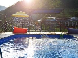Gapyeong Gratia glamping，位于加平的豪华帐篷营地