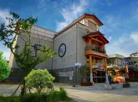 Hwangsil Tourist Hotel