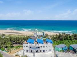 Donghae Stay Hamong，位于东海市的酒店