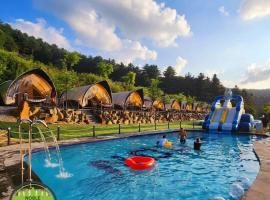 Pocheon Noble Glamping，位于抱川市的豪华帐篷营地