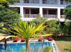 Kep Arunrass Boutique，位于白马市的带泳池的酒店