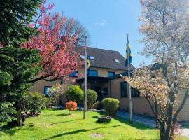 Hotel Am Schwarzen Berg，位于施塔德的酒店