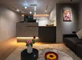 Kyzen Smart Stays - 800 m from Hitech City