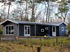 2-6p Kindvriendelijk chalet De Boskabouter, op de Veluwe，位于贝克贝亨的酒店