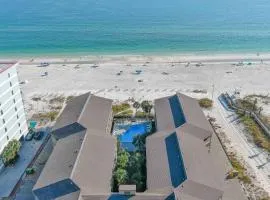 Sandpiper 10C - Cute Tropical Haven in Low Density Complex-Seasonally Heated Pool