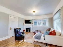 Charming 2BD Columbia Cottage Near from UofO & Track Stadium