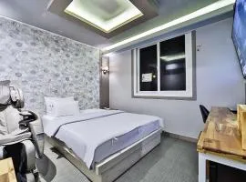 Gumi Indong Hotel Comma