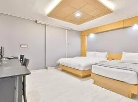 Gumi Wonpyeongdong Carino