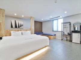 Cheongju The City Hotel，位于清州市的酒店