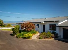 Tranquil Tides - Motueka Holiday Home