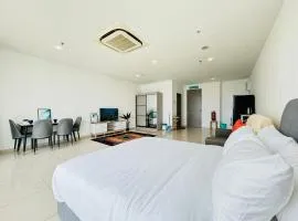 Pinnacle Pj by DeUrban