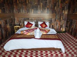 Pangong Sunrise Cottage Near Pangong Lake，位于Kakstet的酒店