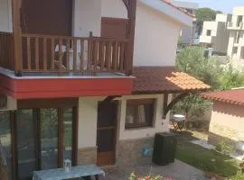 Maisonette in Paradisos 2