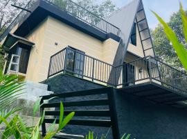 Zerahs Villa - Independent Villa, Athirappilly，位于阿西拉帕利的酒店