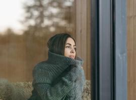 Konga Stay L - Private Jacuzzi Included，位于Aluona的酒店