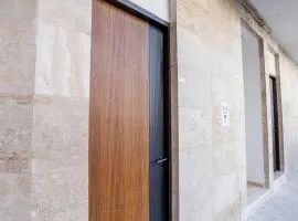 Stylish Private Entrance Maisonette 2 Bed